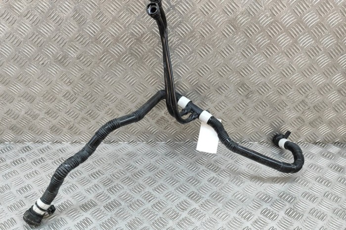 Furtun de lichid de răcire TESLA MODEL Y 2023 OEM: 1647665-00-E 28837773