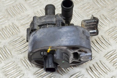 Pompa de apa auxiliara TESLA MODEL S 2017 OEM: 1057235-00-F 14336937 foto
