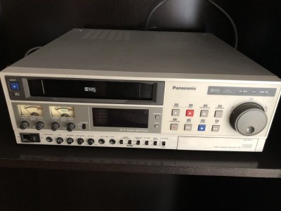 Video recorder S-VHS PANASONIC AG-7330 Professional foto