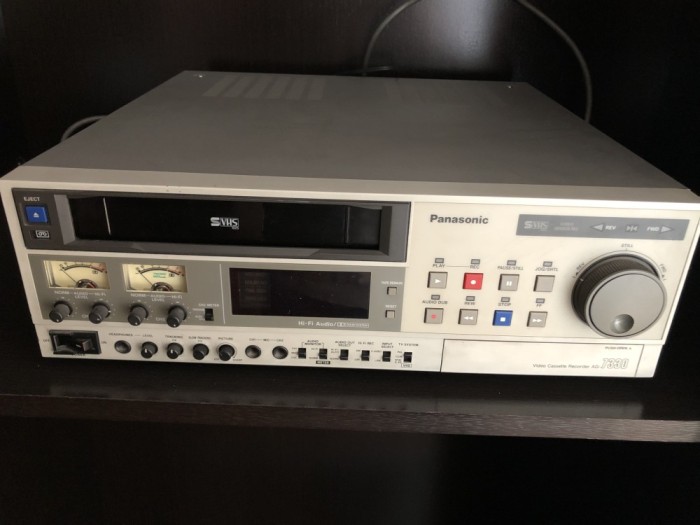 Video recorder S-VHS PANASONIC AG-7330 Professional