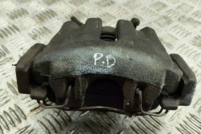 Etrier de fr&acirc;nă dreapta față JAGUAR XJ X308 1999 OEM: JLM11716 23064222