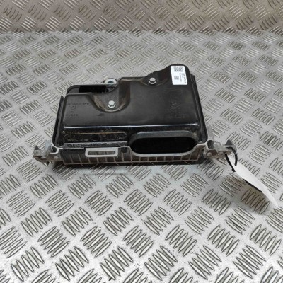 Modul de confort TESLA MODEL 3 2021 OEM: 1569303-00-A 28300045 foto