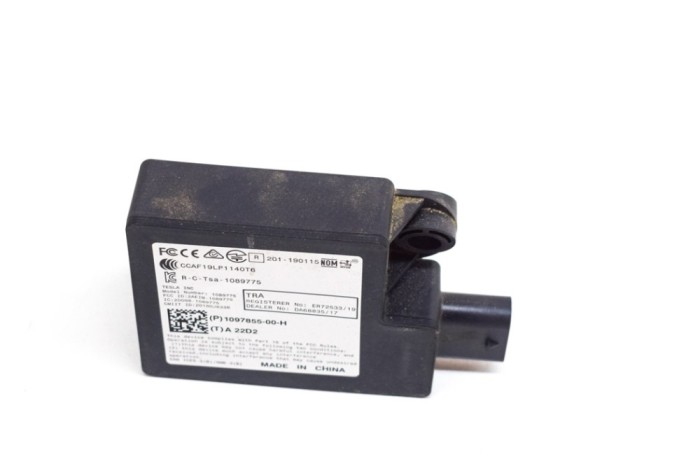 Modul de confort TESLA MODEL 3 2022 OEM: 1097855-00-H 20320240