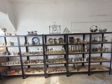 Obiecte vechi pentru decor, din metal. Diferite obiecte vechi metalice.