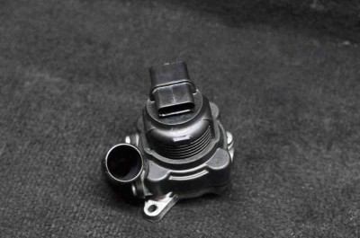 Supapa EGR AUDI A3 Limousine 8VS, 8VM 2015 OEM: 06K131097M foto