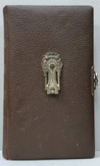 ALBUM PENTRU FOTOGRAFII , ORNAMENTE STIL ART - NOUVEAU , LEGATURA DIN PIELE , CCA. 1900 foto