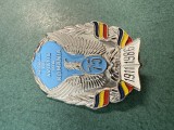 Insigna Scoala de aviatie din Romania 1911 - 1986 RSR aniversara 75 ani varianta albastra fara email