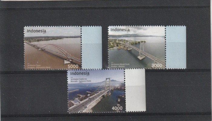 Poduri ,autostrazi , Indonezia.
