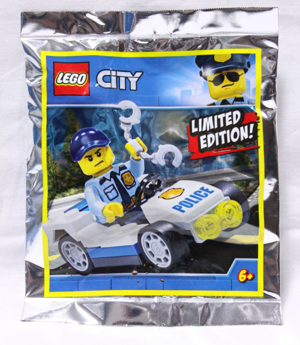 LEGO CITY Policeman with car 952907 Limited Edition Polybag