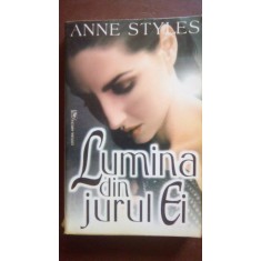 Lumina din jurul ei