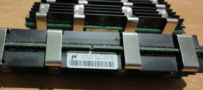 Ram Server Micron 1GB DDR2-800 MT18HTF12872JDY-80ED6D4 PC2-6400 ECC