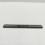 Ornament prag st&acirc;nga față VOLVO V70 III BW 2014 OEM: 8659960