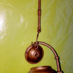 D914-Aromar vechi bronz masiv stare buna. Marimi: inaltime totala 23 cm.