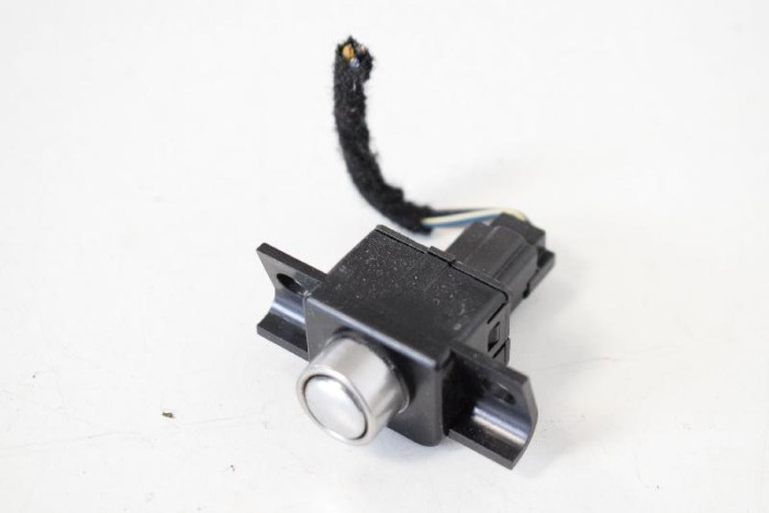 Comutator JAGUAR XF X250 2012 OEM: AX23-F062A00-BA 3794128