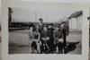 Fotografie, subofiteri din armata Regala Romana, impreuna cu 4 civili