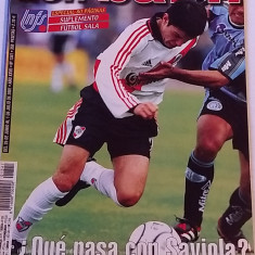 Revista fotbal - "DON BALON" (25.06.-01.07.2001) poster jucatorul SERGIO