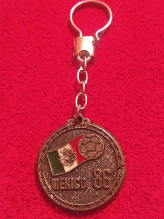 Breloc vechi fotbal - Campionatul Mondial MEXICO 1986