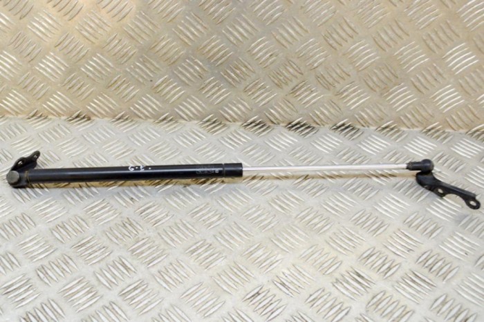 Amortizor haion st&acirc;nga TOYOTA YARIS _P1_ 2002 15014735