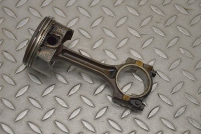 Piston OPEL VECTRA C 2002 OEM: 674 20510300 foto