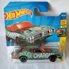 bnk jc Hot Wheels Mattel - 71 Dodge Charger