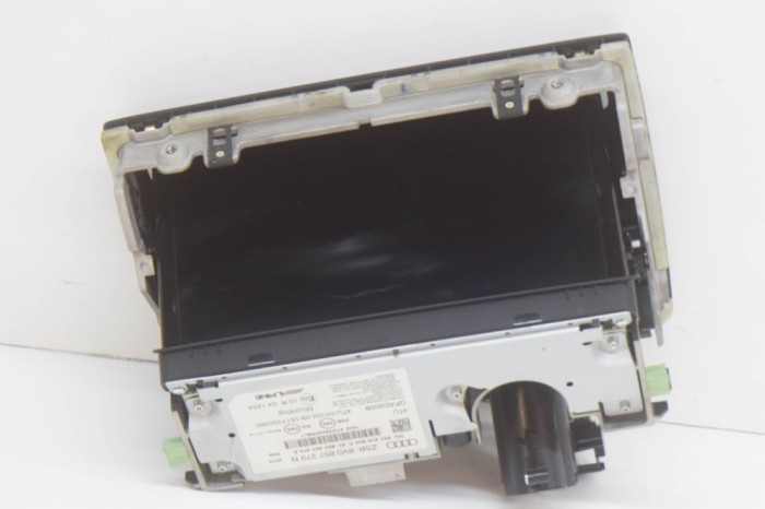 Ecran de navigație AUDI A3 Limousine 8VS, 8VM 2016 OEM: 8V0857974E,8V0857273N,8V0919604C 13120780