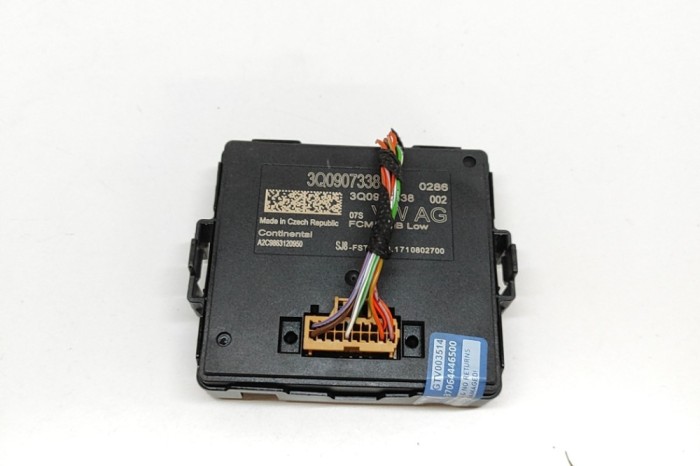 Modul de control far AUDI A3 Sportback 8VA, 8VF 2018 OEM: 3Q0907338,A2C9863120950 | 30570692