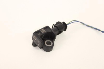 Senzor de impact lateral st&amp;acirc;nga BMW 3 F30, F80 2013 OEM: 9234989 2721739 foto