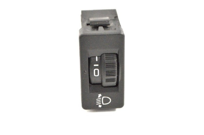 Comutator PEUGEOT 3008 2015 OEM: 9636669277 13885064