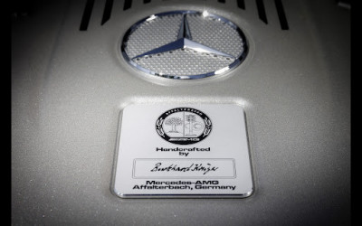 Emblema AMG pentru motor Mercedes foto