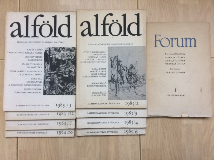 Alf&ouml;ld lot colectie 8 reviste literare IRODALMI MŰVELŐD&Eacute;SI KRITIKAI FOLY&Oacute;IRAT in limba maghiara