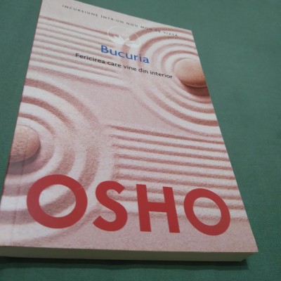 OSHO-BUCURIA foto