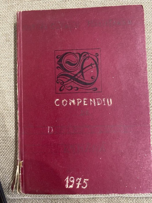 Compendiu de dialectologie romana Matilda Caragiu Marioteanu 1975