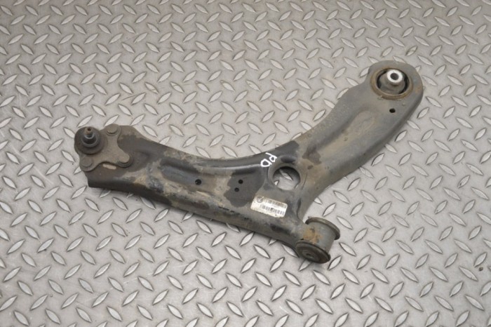 Braț inferior dreapta față VW JETTA MK6 162, 163 2014 OEM: 5C0407152B 17874719