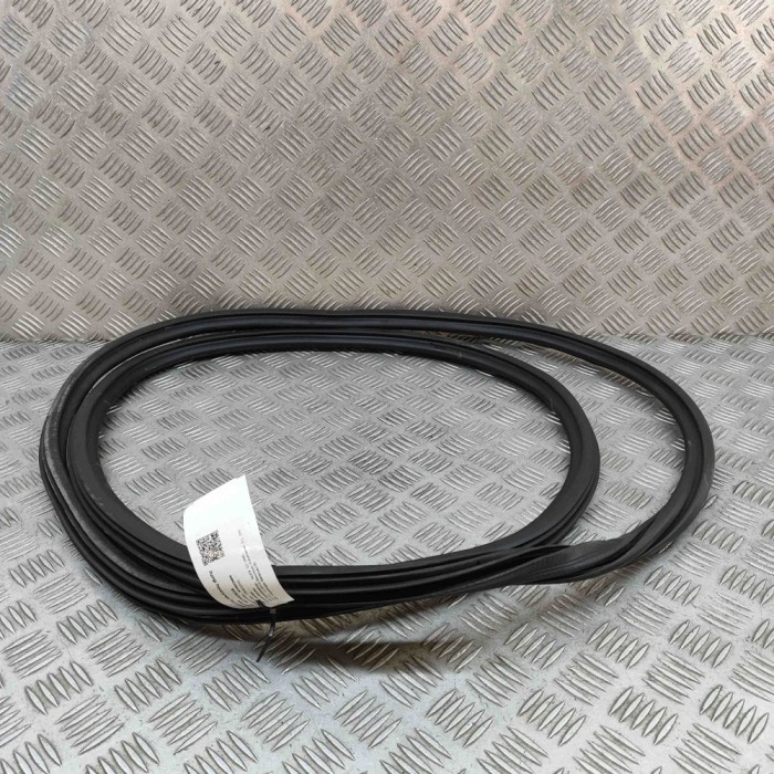 Garnitura ușă dreapta spate AUDI Q7 4M 2019 OEM: 4M0833721C