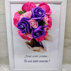 Rama A4 cu decorațiune de flori de săpun și text "Te voi iubi mereu"
