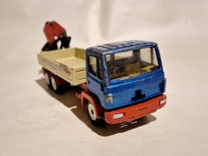 LKW mit Ladekran - Siku foto