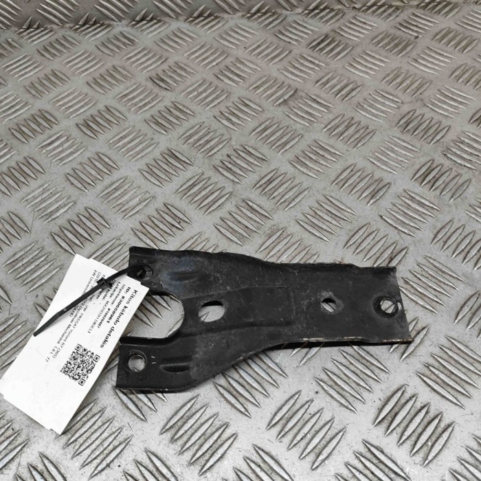 Suport radiator VW PASSAT Variant B7 365 2012 OEM: 3AA805569 30658961