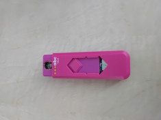 Bricheta cu incarcare pe USB roz foto