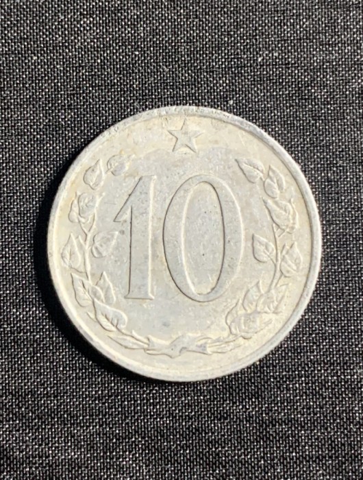 Moneda Cehoslovacia 10 haleri 1965