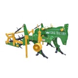 Scarificator cu 3 degete si 2 tamburi cu pinteni, latime lucru 1500 mm, adancime ?300 mm, putere recomandata 80 CP, prindere in trei puncte, 750 Kg