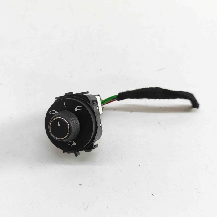 Comutator de reglare oglinda CITRO&Euml;N C3 III SX 2023 OEM: 9817840980 | 32389528