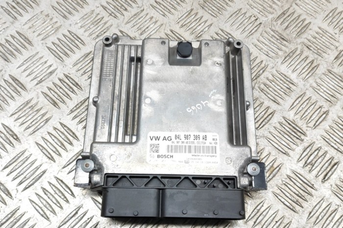 Unitate de control motor AUDI Q3 8U 2016 OEM: 04L907309AB,0281031786,1039S80385 22813021