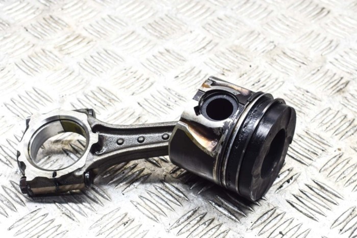 Piston OPEL ASTRA J 2010 OEM: 97376220,98428376 20423151