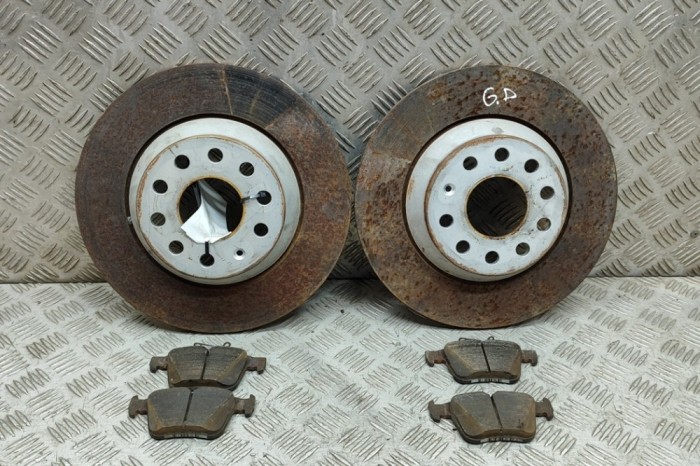 Set disc de fr&acirc;nă spate SKODA SUPERB III Estate 3V5 2020 OEM: 3Q0615601A,JZW698451AA 26603893