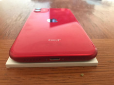 Iphone 11 red foto