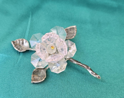 MINIATURA DIN METAL SI CRISTAL, MODEL FLOARE foto