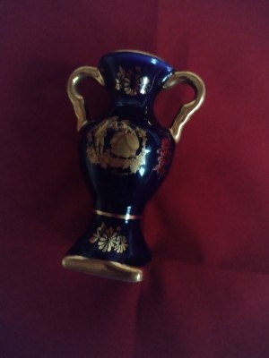 Mica Vaza Limoges cobalt decorata motive tandre cu aur 22k foto