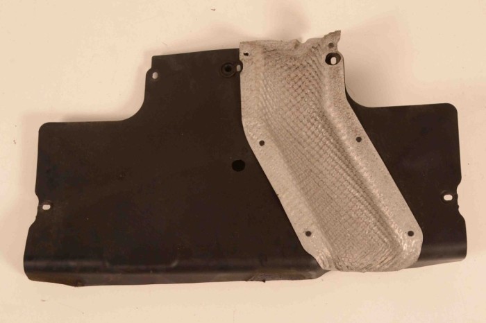 Scut motor central spate INFINITI Q30 2016 OEM: A2463520391