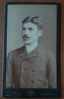 Fotografie tip CDV, barbar cu mustata, inceput de secol XX foto