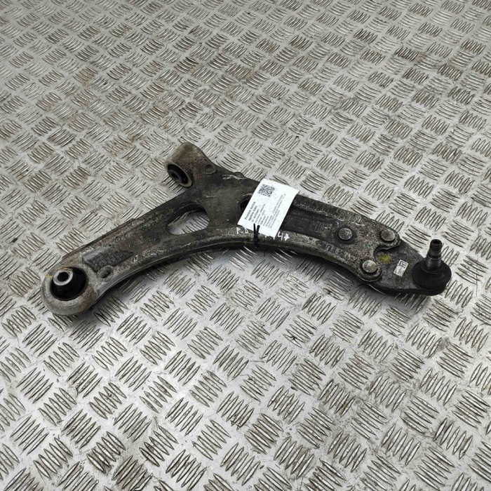 Braț inferior dreapta față CITRO&Euml;N DS7 Crossback 2023 OEM: 9815014380
